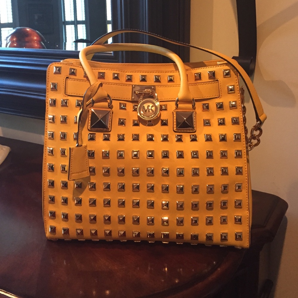 Authentic Large Michael Kors Hamilton Handbag
